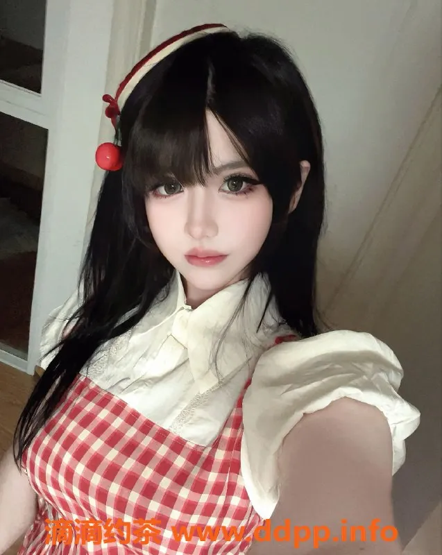 深圳楼凤-光明釉染 20岁 162D 109斤 价格1288P起