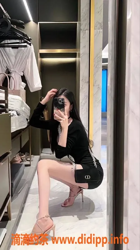 深圳楼凤-南山白微微，服务热情，价格1280p起