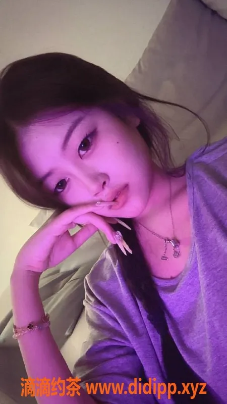 深圳楼凤资源信息,深圳龙岗竹眠，900p起，嫩妹舌吻制服体验