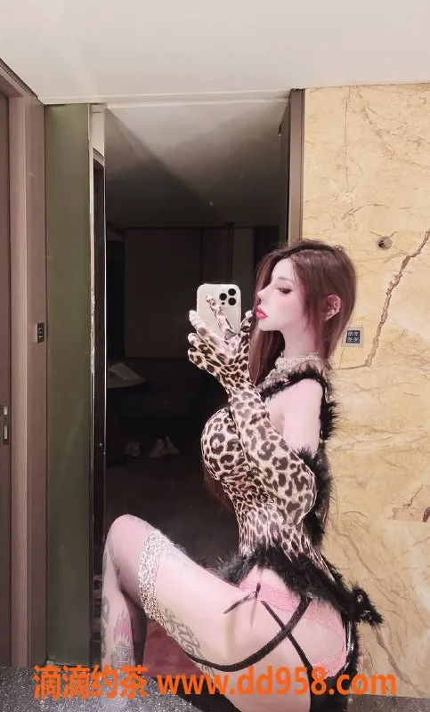 深圳楼凤资源信息,龙华蜜豆，1500元/次，热情服务等你来体验！