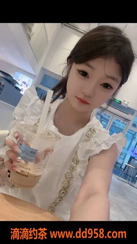 深圳楼凤-深圳宝安艺涵，800元性感嫩妹等你约