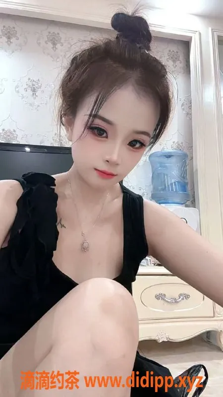 广州楼凤资源信息,荔湾皮皮，620元体验鸳鸯浴与制服服务