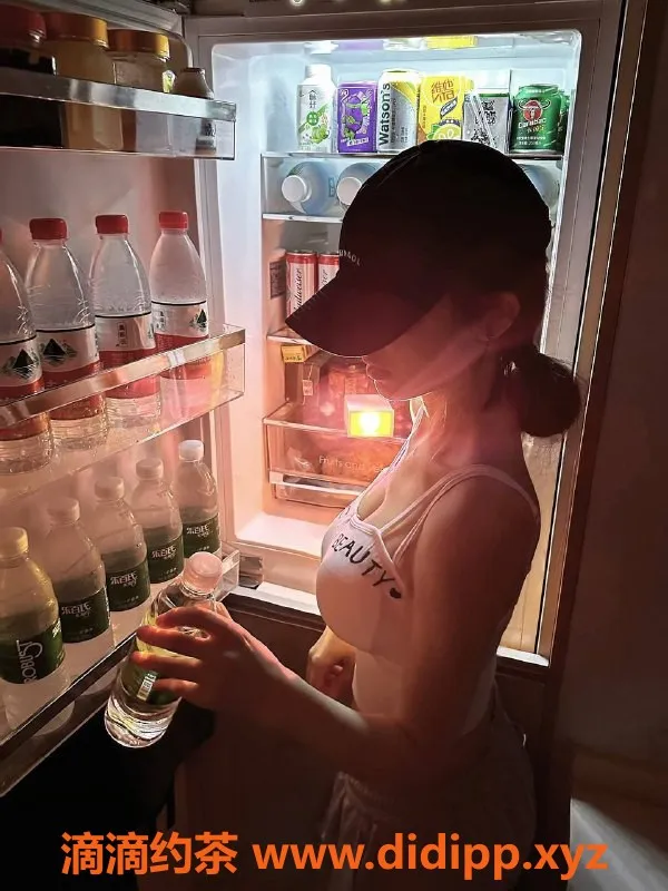 深圳楼凤-罗湖张不凡，2500元单点服务体验