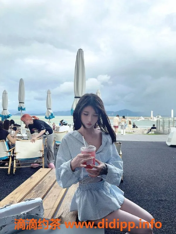 深圳楼凤资源信息,福田雨珂，22岁身材苗条，服务超赞