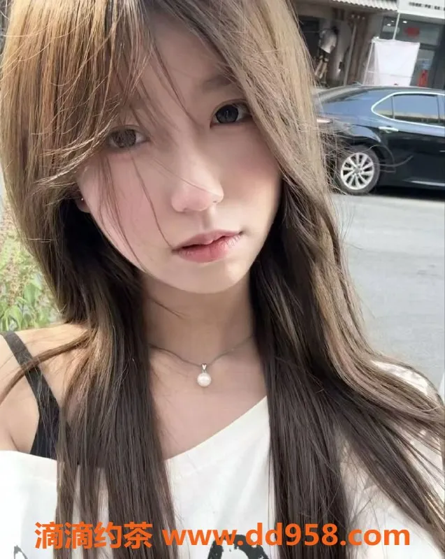 深圳抓龙筋-福田半裸丝足姐妹花，双飞抓龙筋只需488