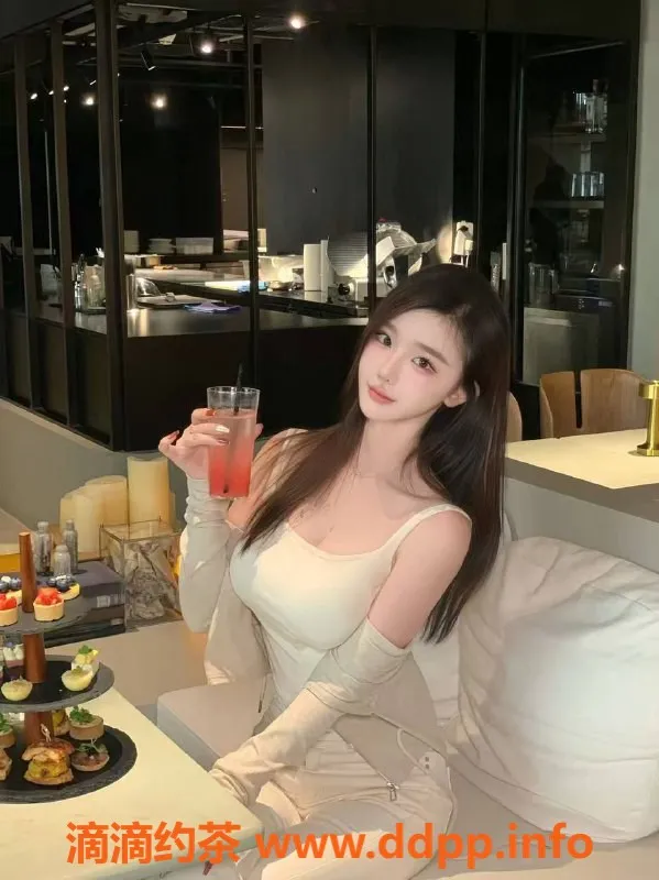 深圳楼凤-南山淼淼，3000元私密服务等你来体验