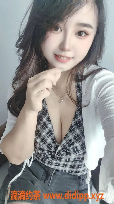 深圳楼凤-深圳宝安梦梦，588元起水中萧服务等你体验