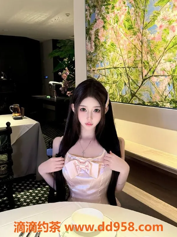 广州楼凤-天河区小奶盖，1300-2500元服务，等你来体验！