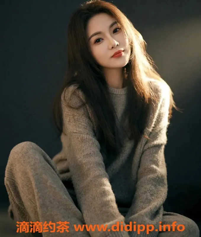 深圳楼凤-深圳护士姐姐，600p起，尽享舌吻与六九服务