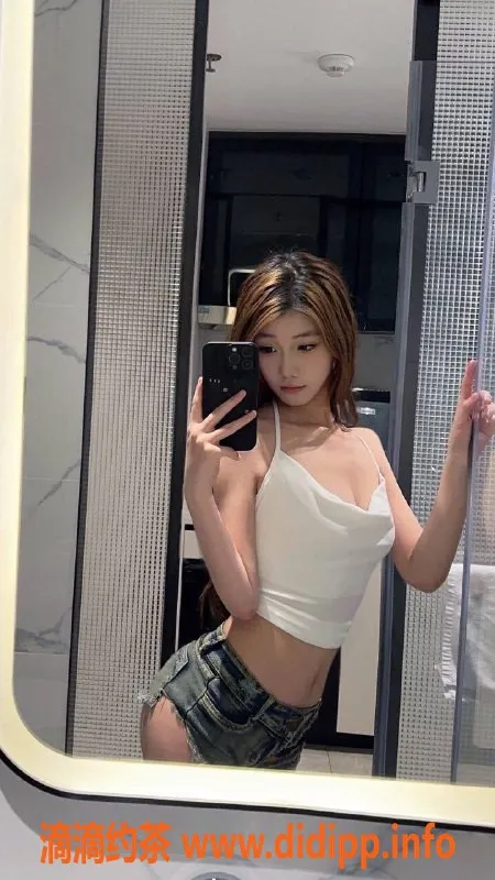 广州楼凤资源信息,广州海珠小梦，700元嫩妹舌吻服务