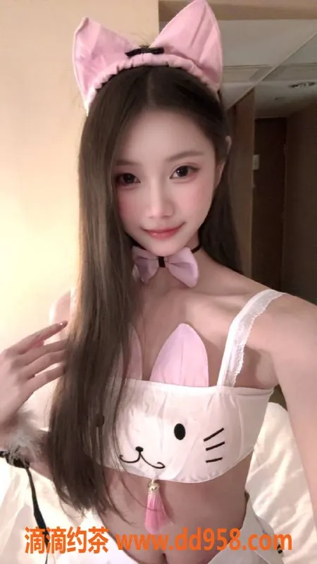 深圳楼凤-深圳福田小唯，1100p初体验，嫩妹制服诱惑