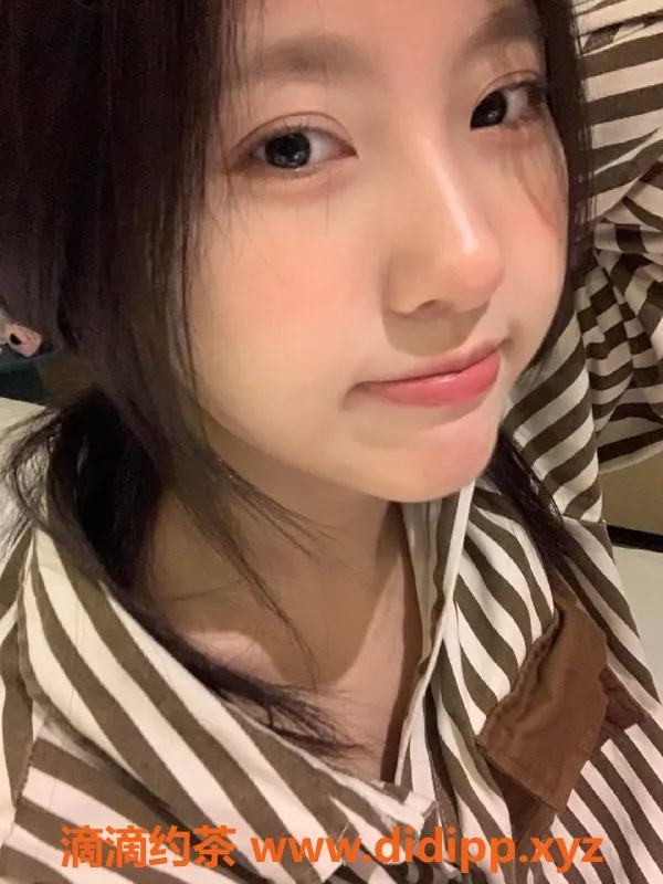 深圳楼凤资源信息,南山小宝，1500元享舌吻与鸳鸯浴服务