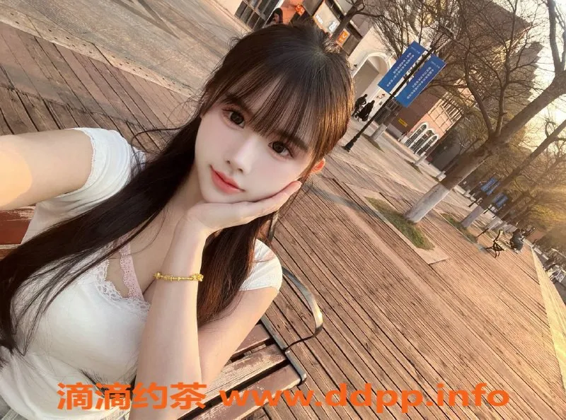 深圳楼凤-福田小柒 19岁 162cm 45kg 1088元起