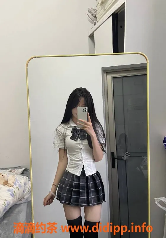 深圳楼凤-龙华小龙女，800元起，服务多样