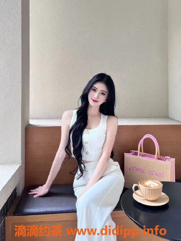 福州楼凤资源信息,福清樱桃，身高170，800元起服务