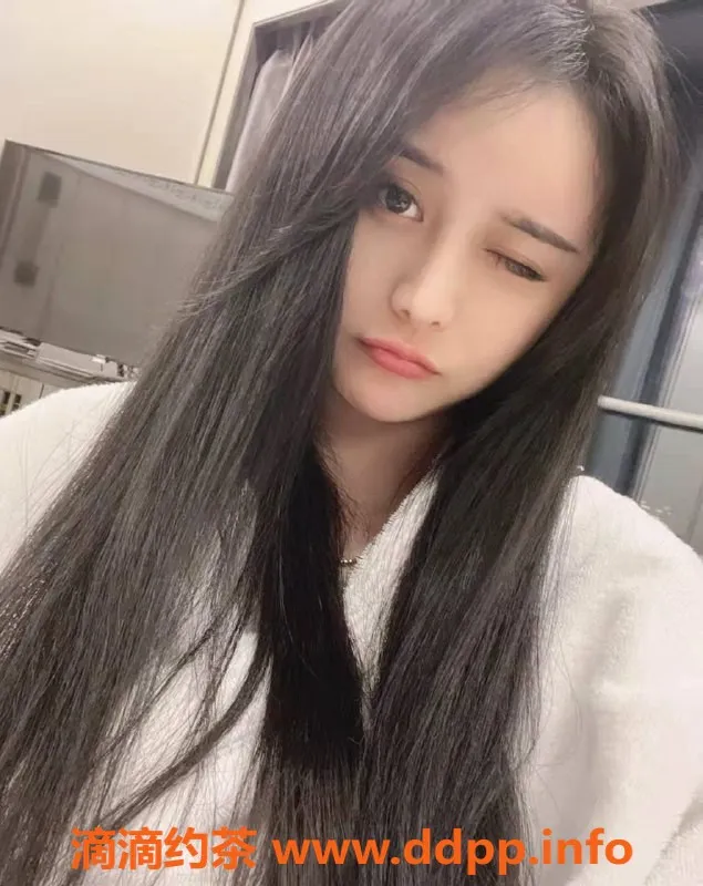 深圳楼凤-龙岗兼职美眉，170cm 46kg 36B，1500起