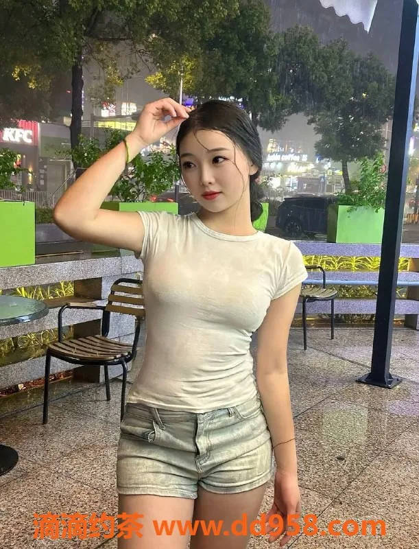 深圳楼凤-光明小圆征服你的心，600元起服务！