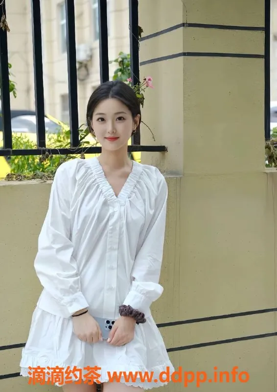 深圳楼凤资源信息,光明小圆征服你的心，600元起服务！