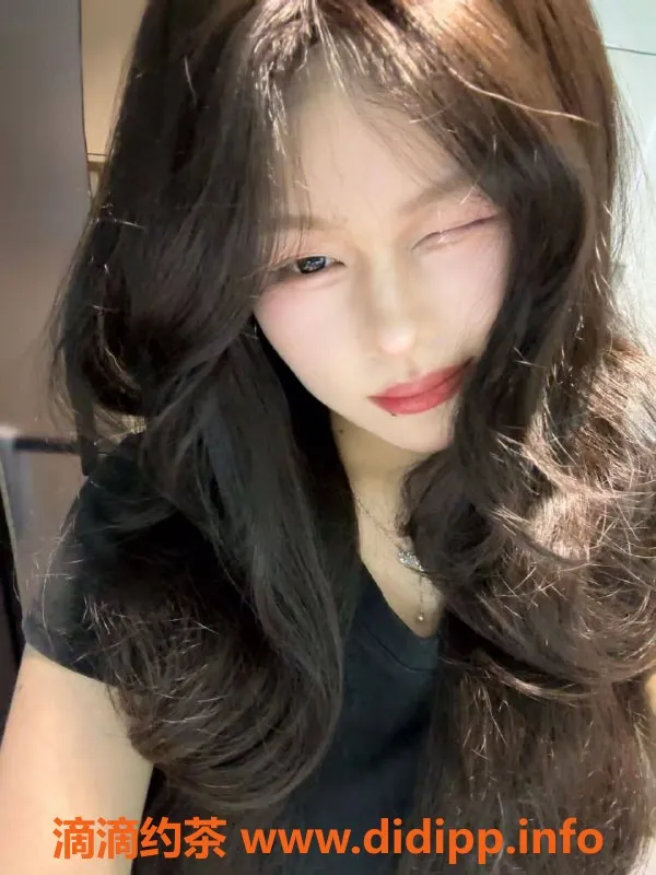 广州楼凤资源信息,广州番禺小y，600元嫩妹服务