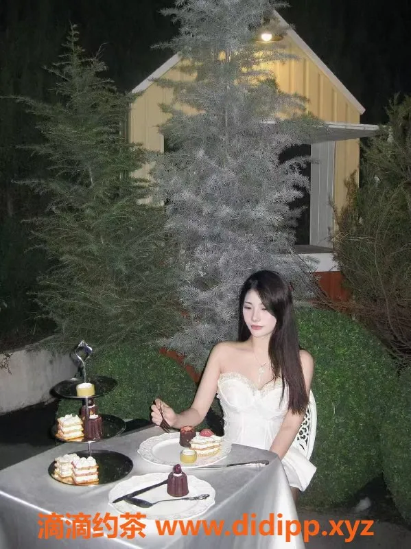 深圳楼凤-深圳罗湖小鹿老师，1000起，舌吻制服等服务