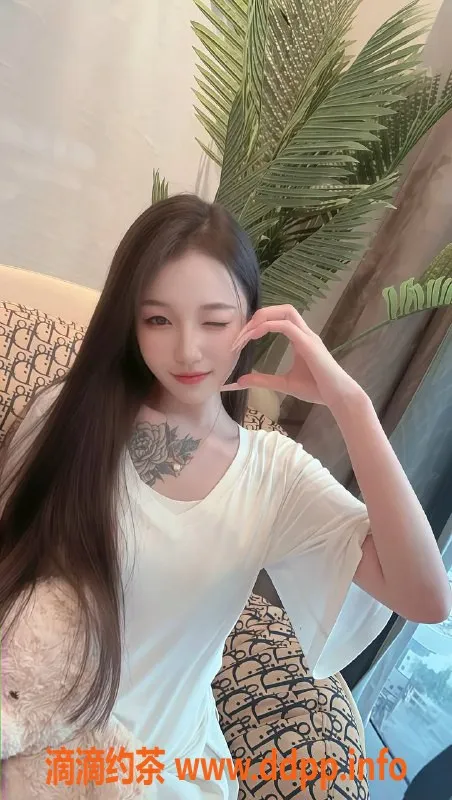 深圳楼凤-罗湖鱼小七，20岁165cm，42kg嫩妹享受