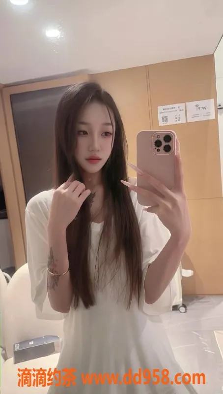 深圳楼凤-罗湖鱼小七，20岁165cm，42kg嫩妹享受