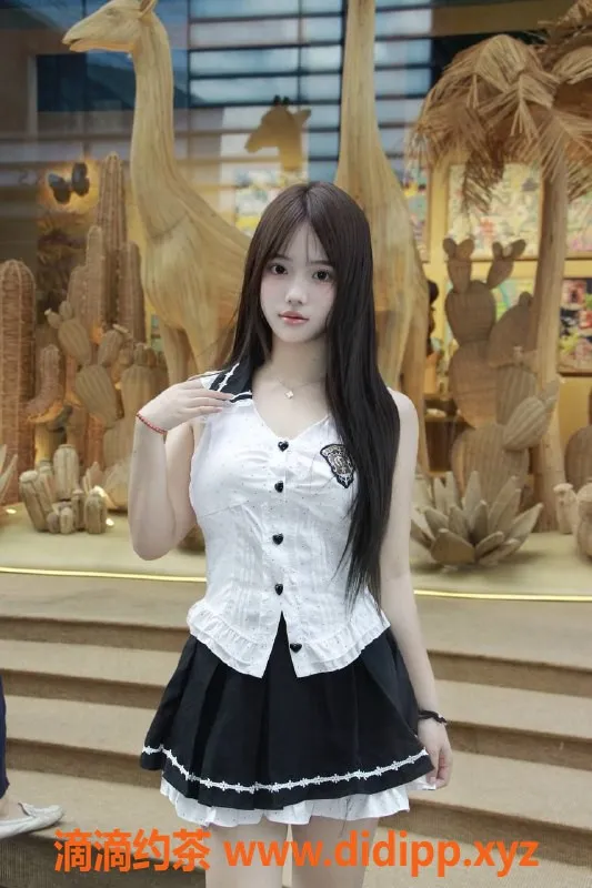 深圳楼凤-罗湖笨笨，1200元体验一晚的魅力