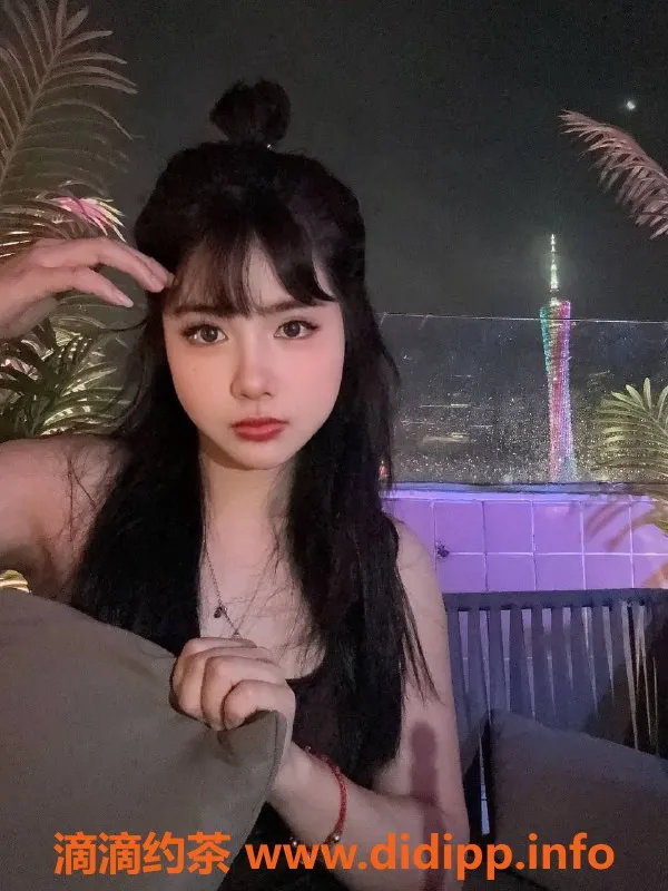 深圳楼凤资源信息,南山嫩妹嘉欣，800元深喉蛇吻服务