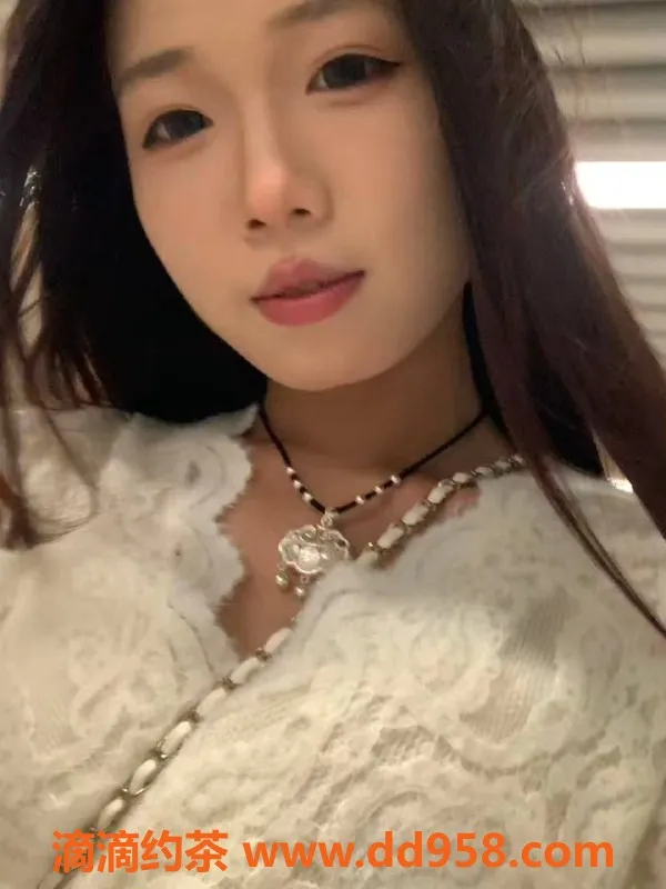 深圳楼凤-深圳龙华兮兮，900起【鸳鸯浴】服务等你体验