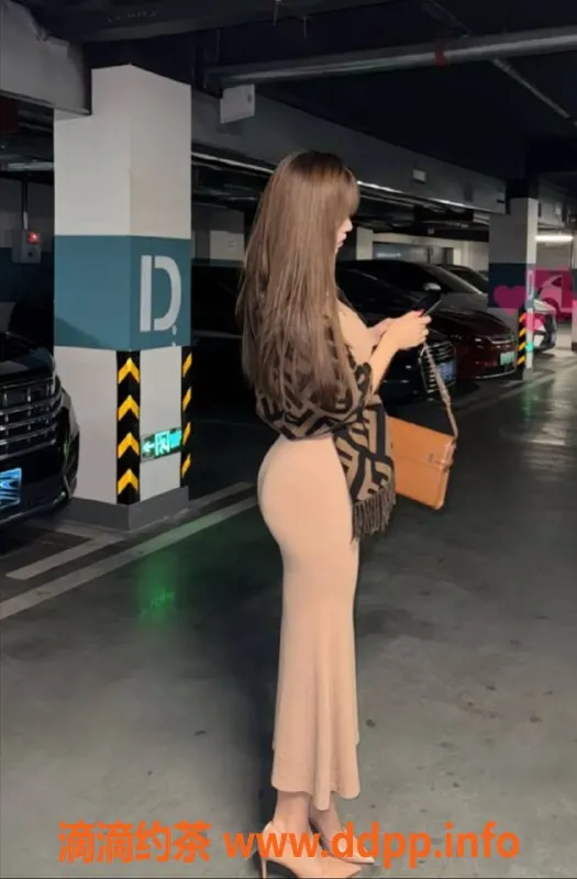 深圳楼凤资源信息,福田泡泡老师，22岁166D，100斤，1200元起