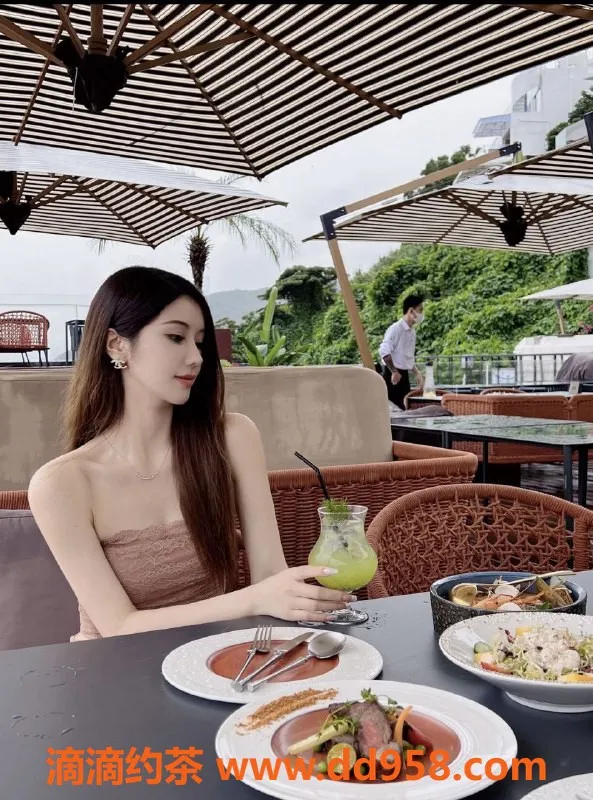 深圳楼凤-福田兰兰，甜美可人，幼齿风情