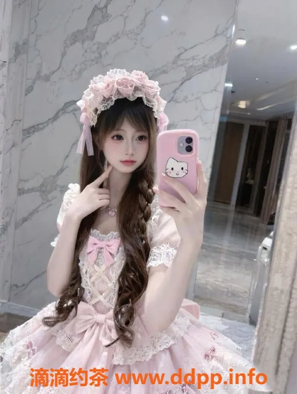 广州楼凤-广州番禺琪琪，700元，嫩妹萝莉双飞护航