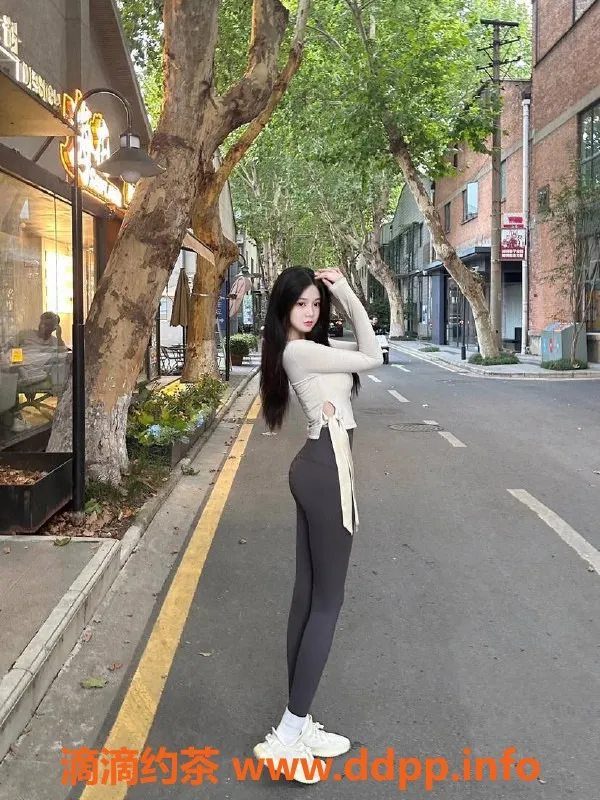 深圳楼凤-深圳南山怡宝，1288元嫩妹服务等你体验！