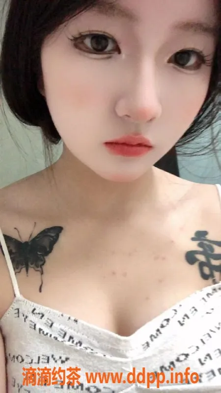 成都楼凤-成都皮皮，17岁身高163，巨乳奉陪服务