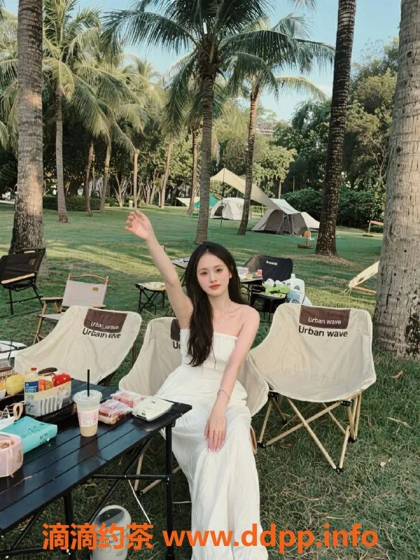 深圳楼凤-南山小花，700元舌吻六九热情服务