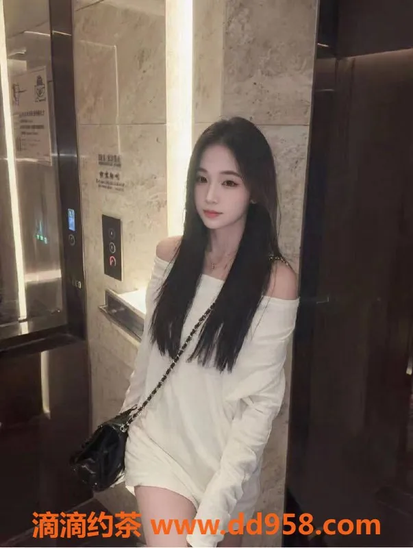 深圳楼凤-福田嫩妹小面包，69式服务只需800p