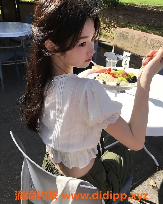 深圳楼凤-罗湖嫩妹棉花糖，20岁165cm，85斤，1300P起