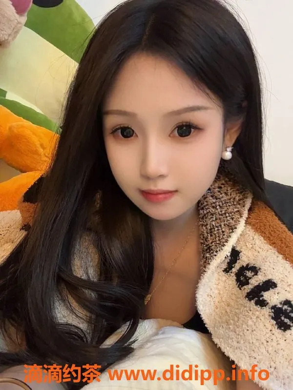 深圳楼凤-龙华心怡，人美身材好，服务超值