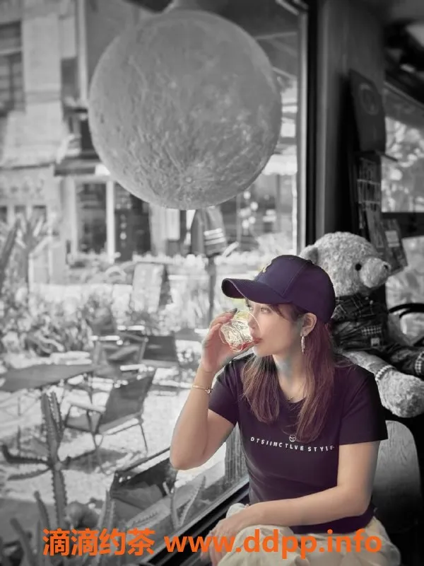 深圳楼凤资源信息,宝安琳宝，160c身高，700元优惠服务等你来体验！