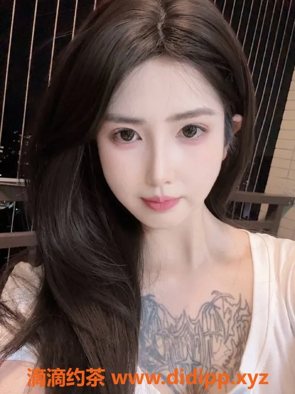 广州楼凤-黄埔区黎璃，长腿肤白，700-1300元服务