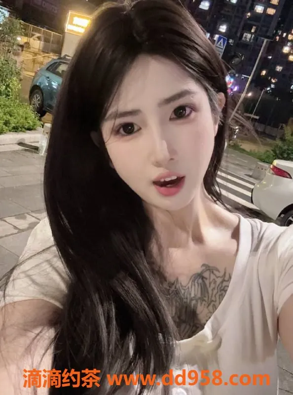 广州楼凤-黄埔区黎璃，长腿肤白，700-1300元服务