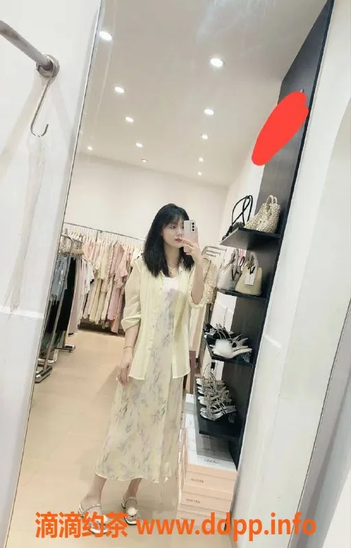 深圳楼凤-龙岗瞌睡虫：500起，嫩妹服务全包