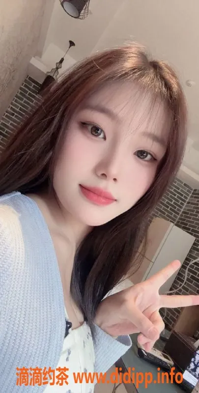 广州楼凤-天河思琪，少女气息，舌吻服务，性价比高