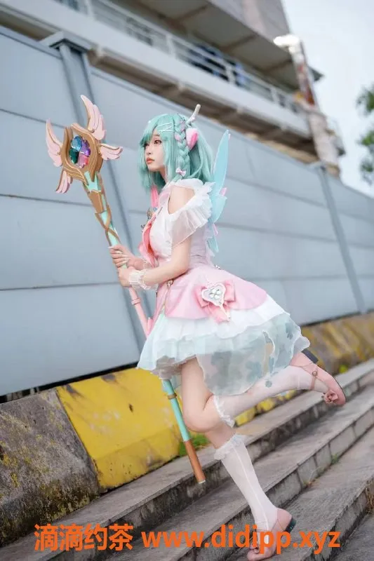 深圳楼凤-南山二次元希希酱，165cm 90斤，1200元起