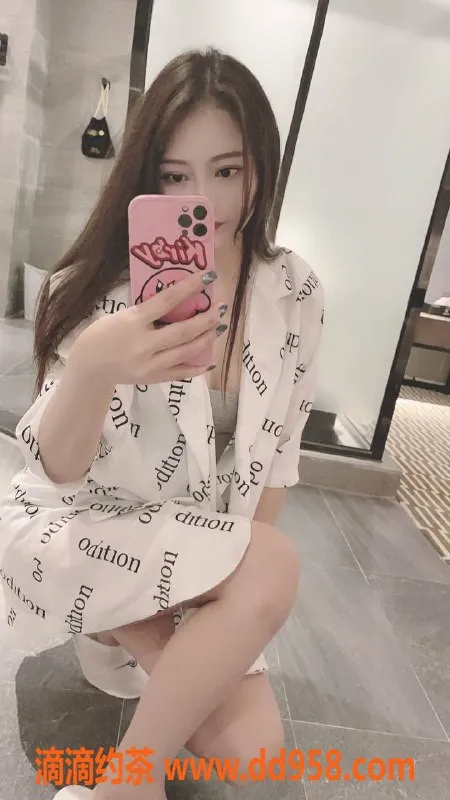 广州楼凤-花都佳佳，600元体验大胸御姐魅力