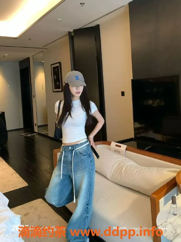 广州楼凤资源信息,天河御姐颜诺伊，热情服务，尽享亲密体验