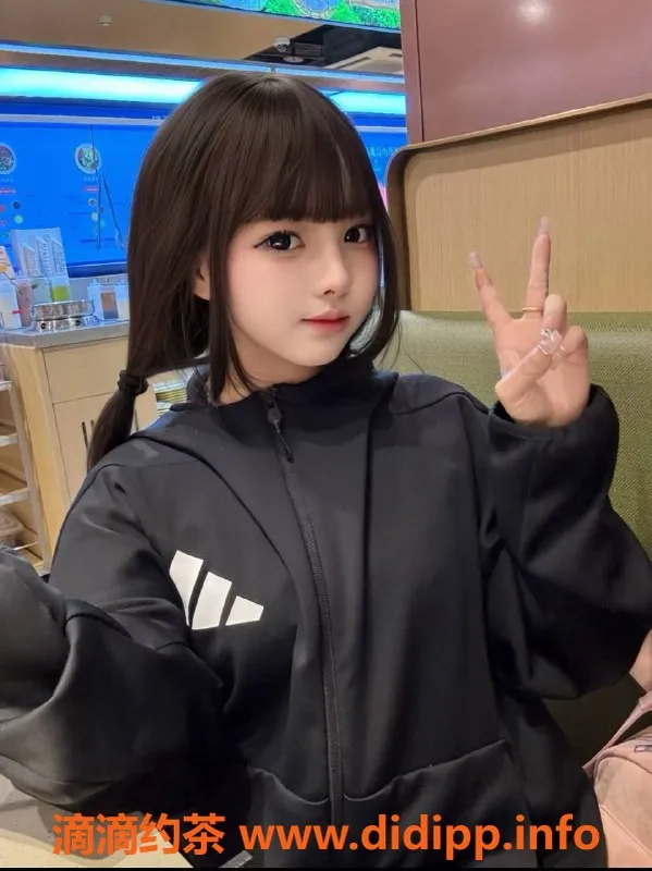 深圳楼凤资源信息,福田暖暖，900元体验激情鸳鸯浴