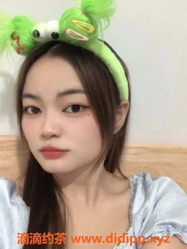 广州楼凤-金沙洲小喵，500元约会，舌吻御姐等你来体验