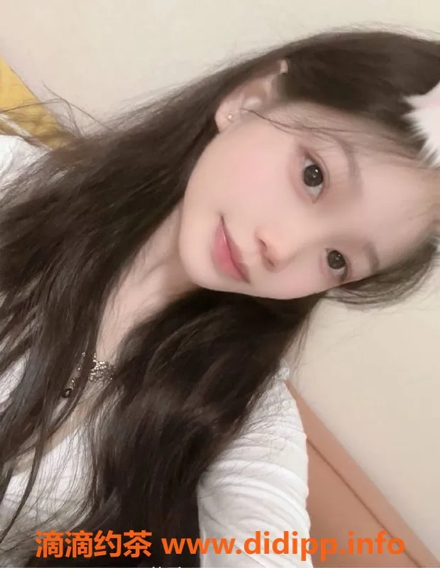 深圳楼凤-南山安妮 18岁165B 43kg嫩妹 900元起