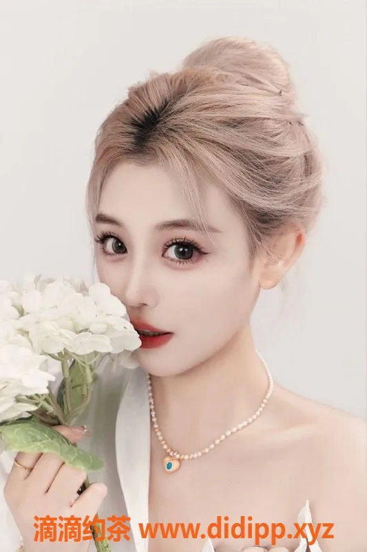 温州楼凤-温州瓯北美容院老板娘 舌吻服务